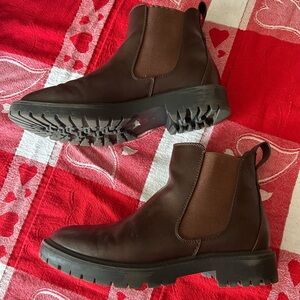 Women’s Brown Chelsea Boots